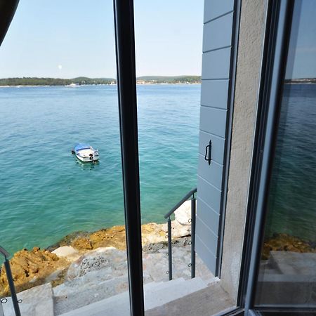 شقة Arnolongo Sea View روفينج المظهر الخارجي الصورة